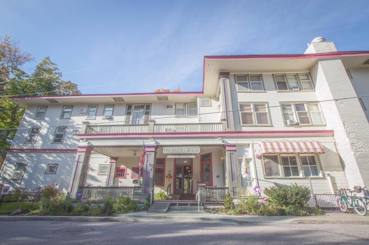 Terrace Inn&1911 Restaurant Inn 2*